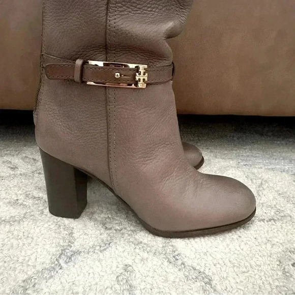 Tory Burch Jenna Zip Back knee-high boots Grey/Taupe Pebbled Leather Size 8 EUC - Picture 16 of 16